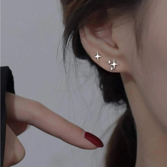 SILVER 4/$25 2pc Star Stud Earrings - Picture 1 of 3